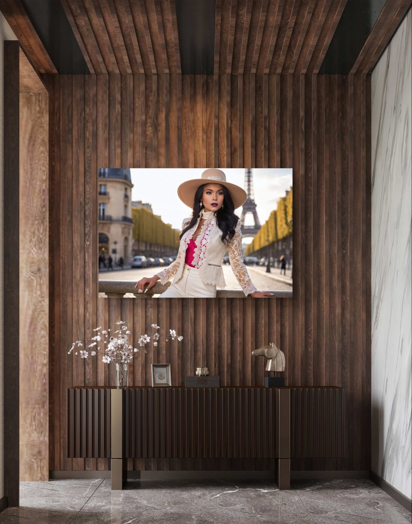 101052 PARIS LADY